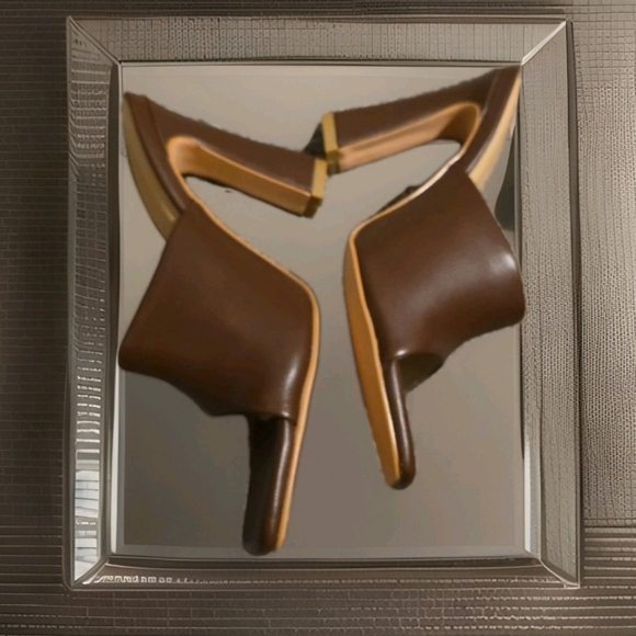 NWOT Oliva Ferguson Brown  Square  Toe Sandals Sz 7 - Picture 2 of 4